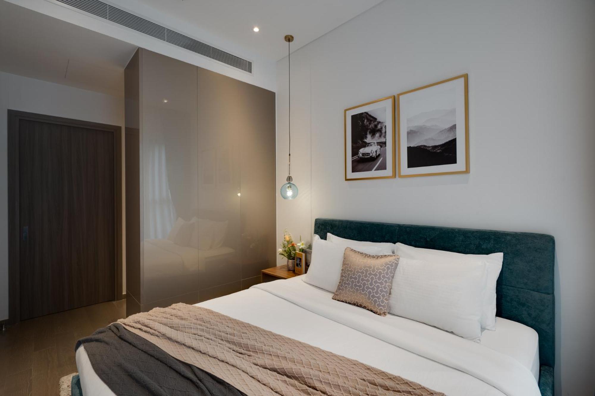 Căn hộ Marq District 1 Elite Apartel By Ssens *